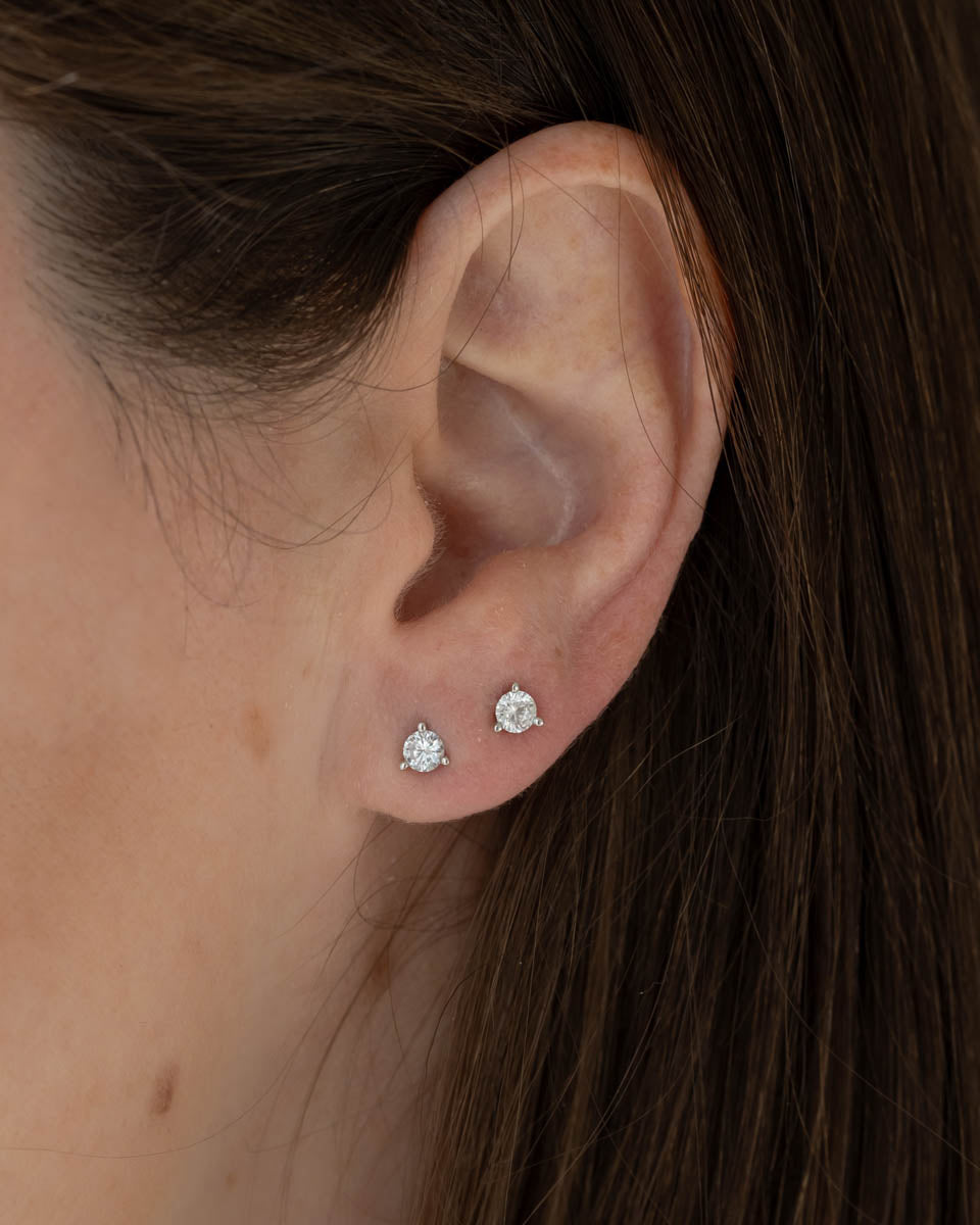 diamond mini stud earrings