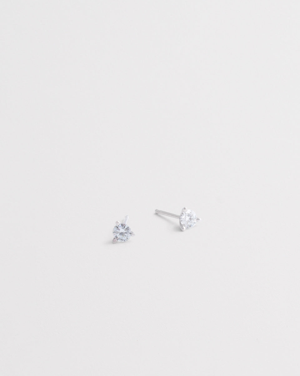 diamond mini stud earrings